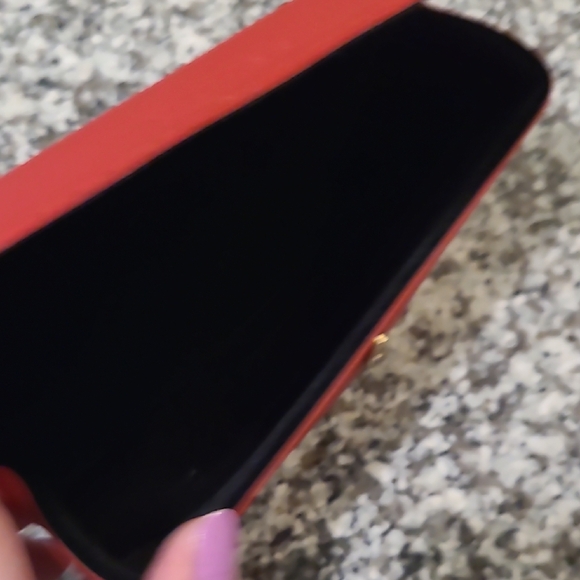 Guess Vibrant Red Clutch - Picture 5 of 6